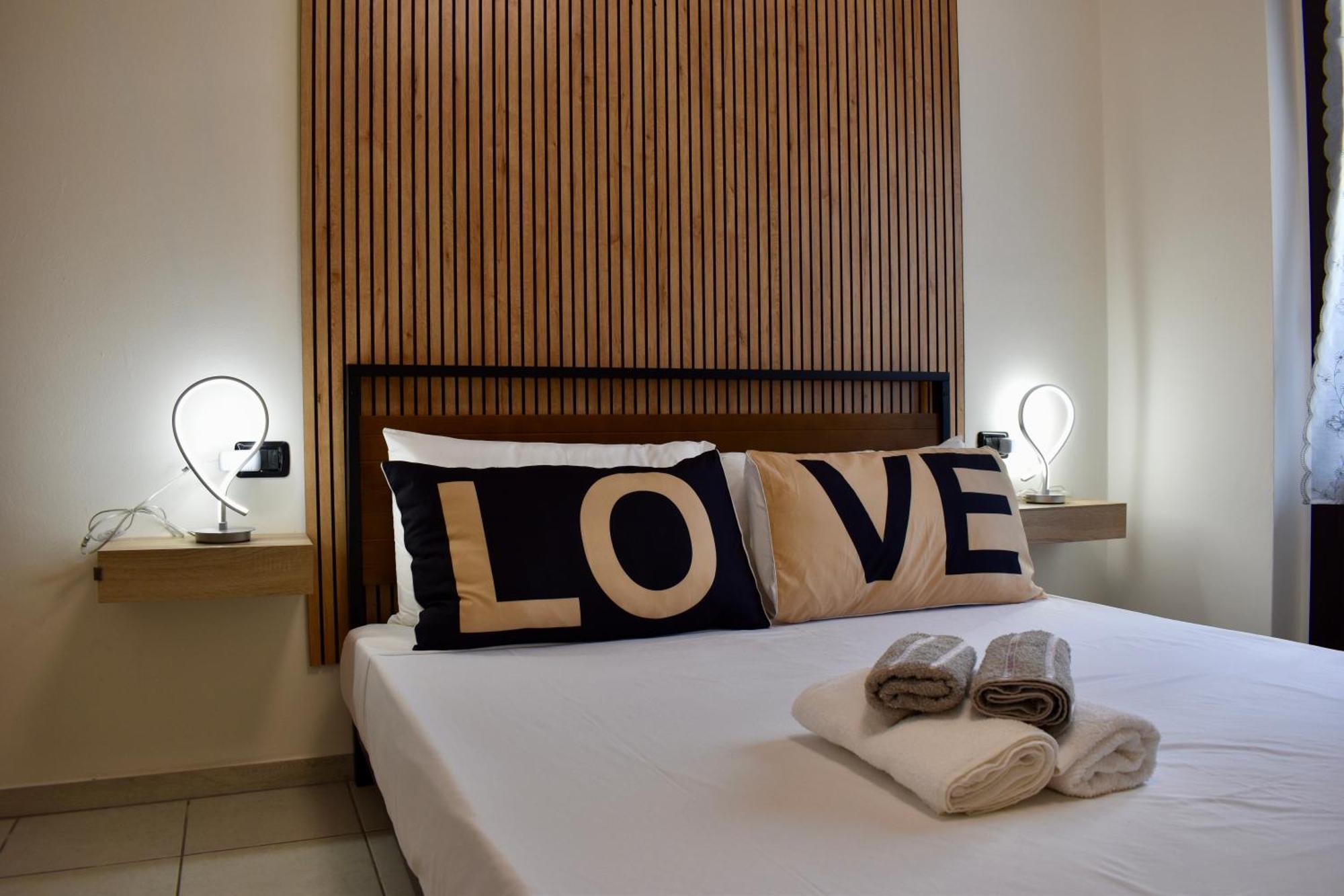 Eden Guest House Сомма-Ломбардо Экстерьер фото